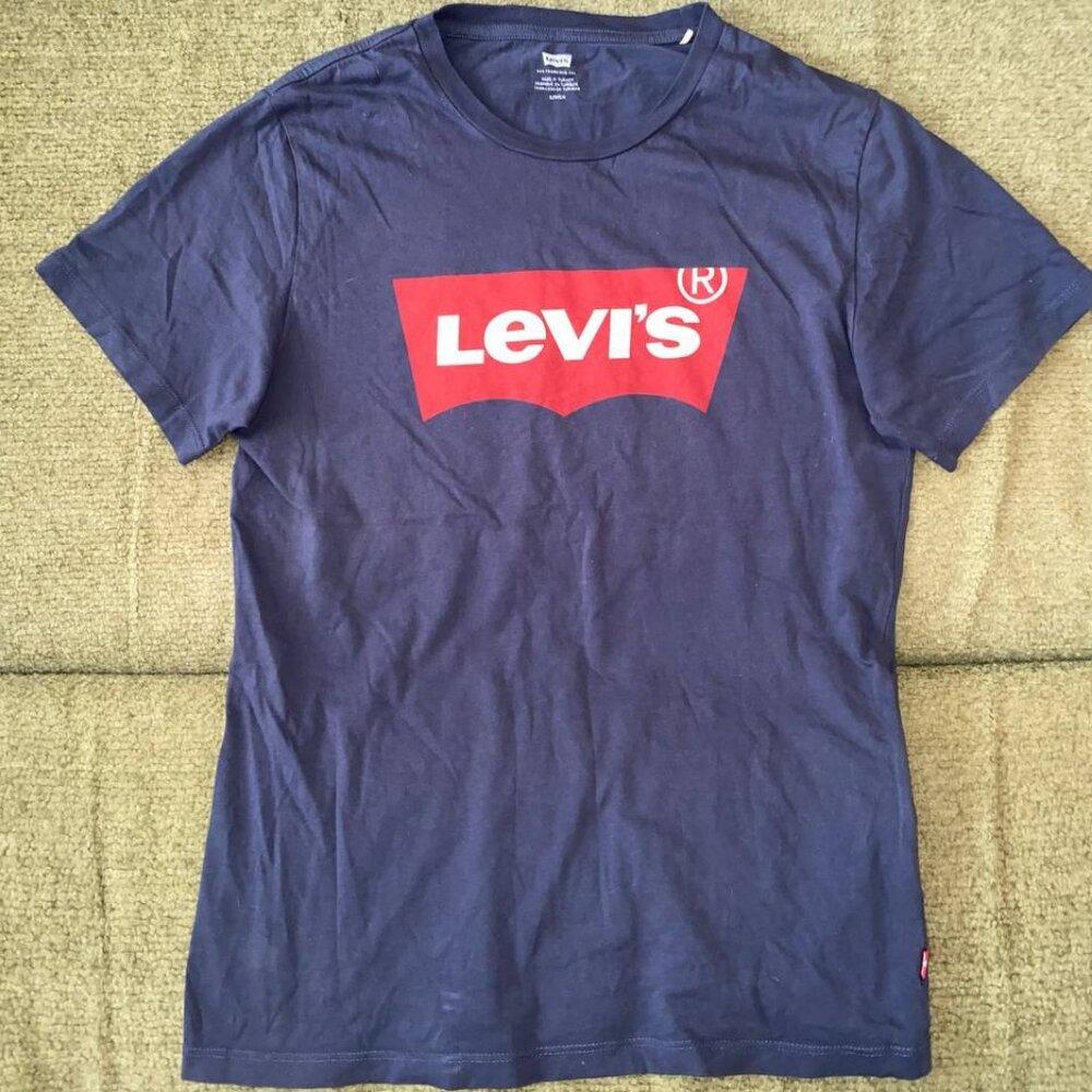Levi's T-shirt new original
